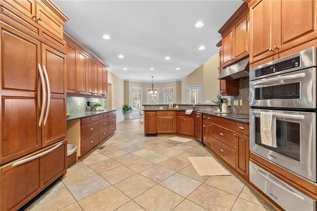 1178 ANTRIM GLEN Drive, Hoschton, GA 30548