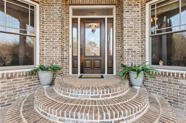 1178 ANTRIM GLEN Drive, Hoschton, GA 30548