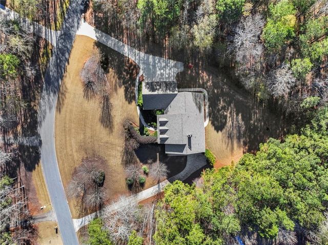 1178 ANTRIM GLEN Drive, Hoschton, GA 30548