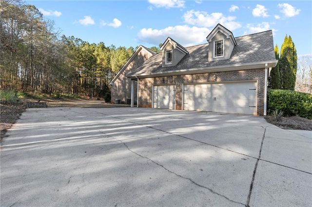 1178 ANTRIM GLEN Drive, Hoschton, GA 30548