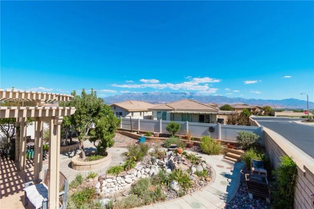 368 Shining Rock, Beaumont, CA 92223