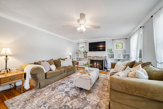 27 Courtland Street, Nashua, NH 03064