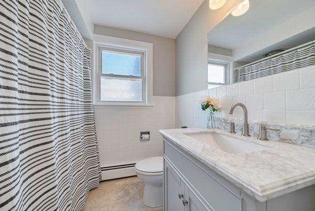 27 Courtland Street, Nashua, NH 03064