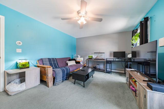 27 Courtland Street, Nashua, NH 03064