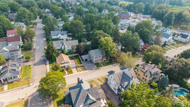 27 Courtland Street, Nashua, NH 03064