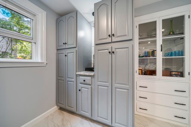 27 Courtland Street, Nashua, NH 03064