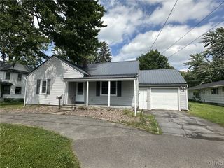 504 Allen Road, Clay, NY 13212