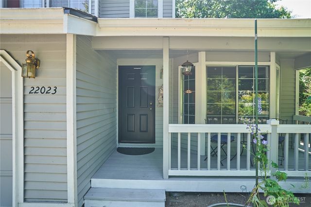 22023 SE 266th Place, Maple Valley, WA 98038