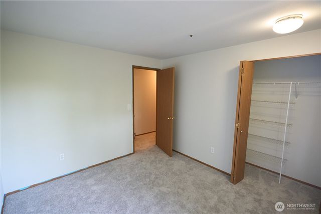 22023 SE 266th Place, Maple Valley, WA 98038