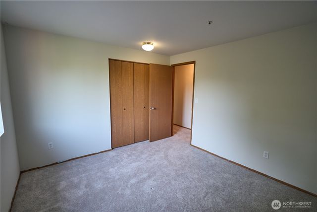22023 SE 266th Place, Maple Valley, WA 98038