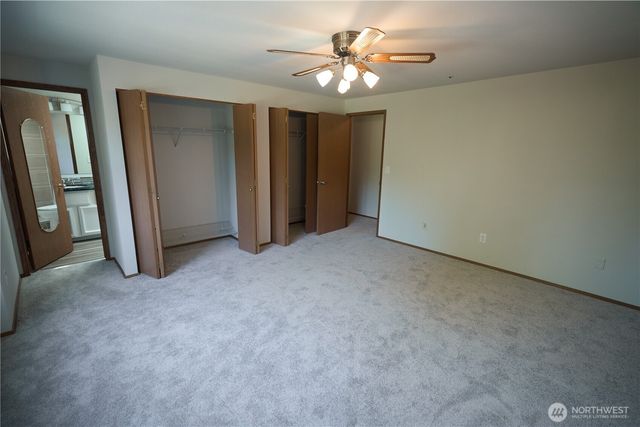 22023 SE 266th Place, Maple Valley, WA 98038