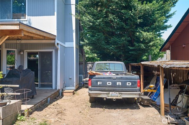 22023 SE 266th Place, Maple Valley, WA 98038