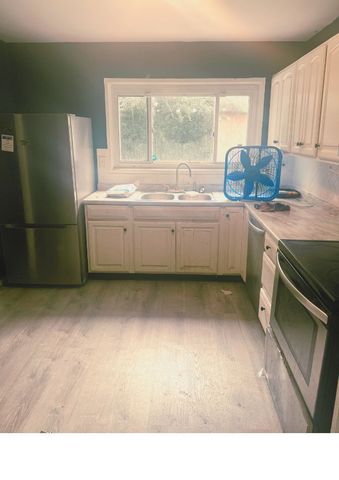 3570 Decamp Drive, Indianapolis, IN 46226