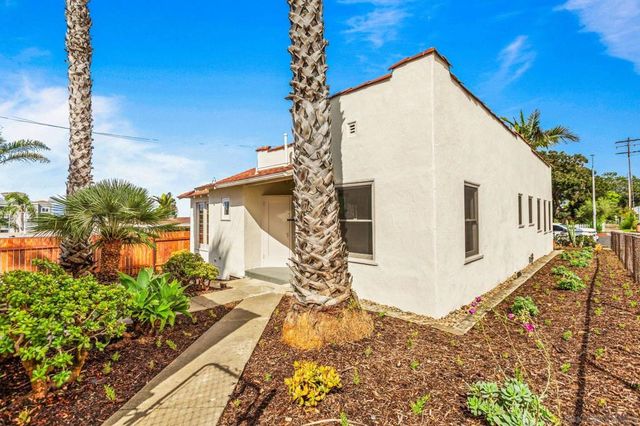 915 Civic Center Dr, Oceanside, CA 92054