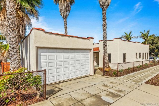 915 Civic Center Dr, Oceanside, CA 92054