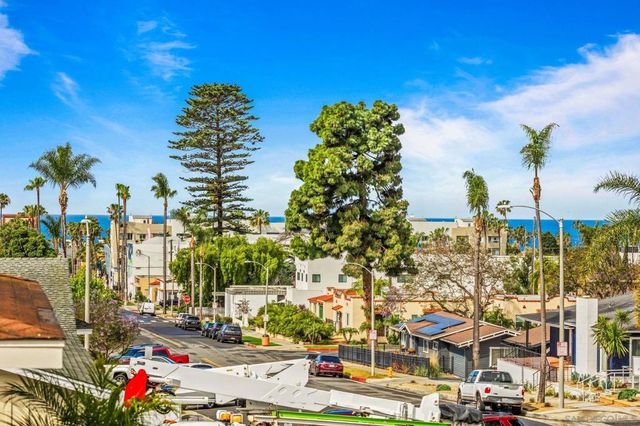 915 Civic Center Dr, Oceanside, CA 92054