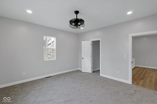 2209 Noble Street, Anderson, IN 46016