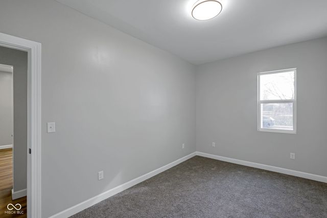 2209 Noble Street, Anderson, IN 46016