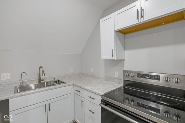 2209 Noble Street, Anderson, IN 46016