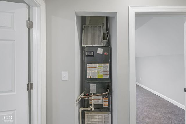 2209 Noble Street, Anderson, IN 46016