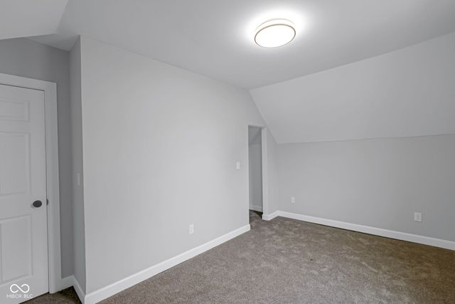 2209 Noble Street, Anderson, IN 46016