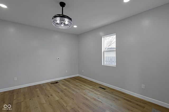 2209 Noble Street, Anderson, IN 46016