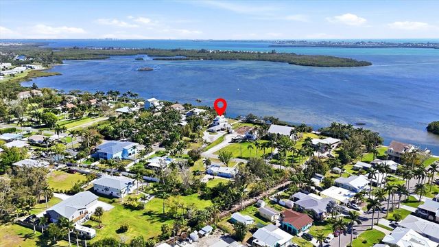 10218 46TH AVENUE W, Bradenton, FL 34210