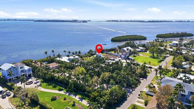 10218 46TH AVENUE W, Bradenton, FL 34210