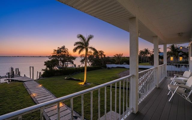 10218 46TH AVENUE W, Bradenton, FL 34210