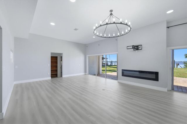 10218 46TH AVENUE W, Bradenton, FL 34210