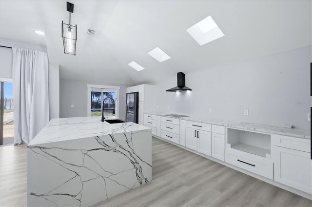 10218 46TH AVENUE W, Bradenton, FL 34210