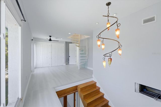 10218 46TH AVENUE W, Bradenton, FL 34210