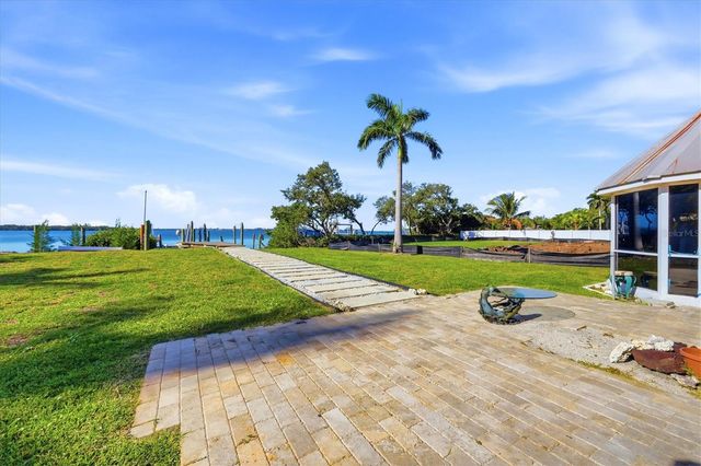 10218 46TH AVENUE W, Bradenton, FL 34210