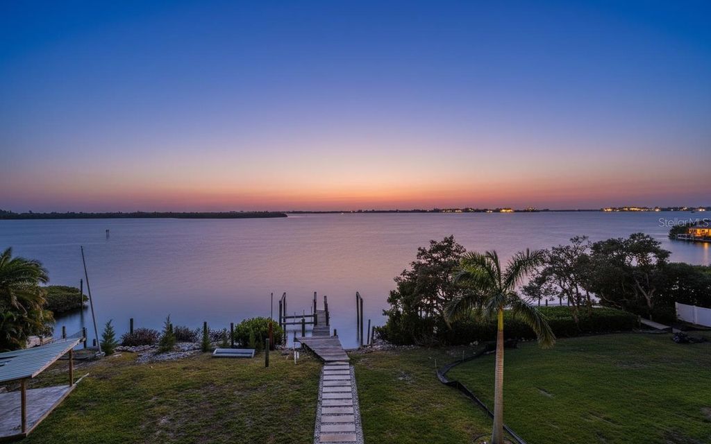 10218 46TH AVENUE W, BRADENTON, FL 34210 — photo 4