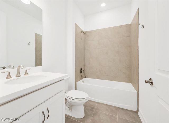 16745 SIESTA DRUM WAY, Bonita Springs, FL 34135