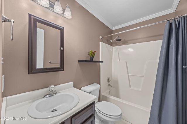 827 Roberts Road, Newport, NC 28570