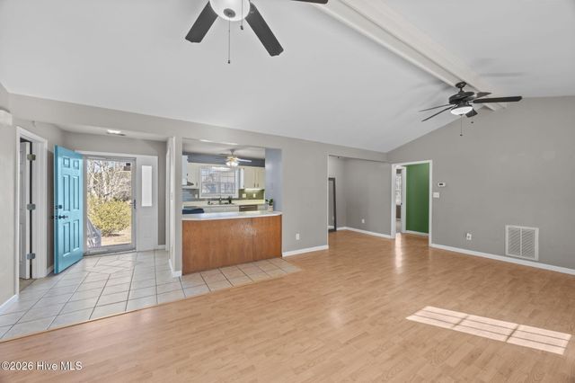 827 Roberts Road, Newport, NC 28570