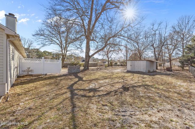 827 Roberts Road, Newport, NC 28570