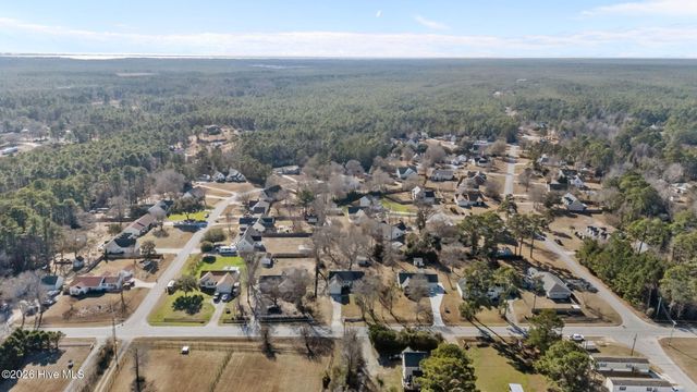 827 Roberts Road, Newport, NC 28570