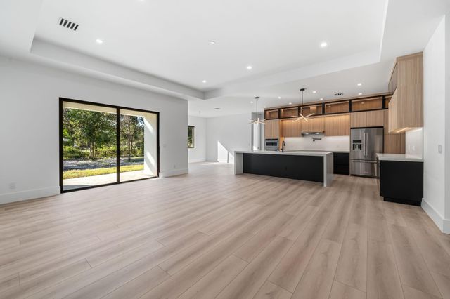 18651 49th Street, Loxahatchee, FL 33470