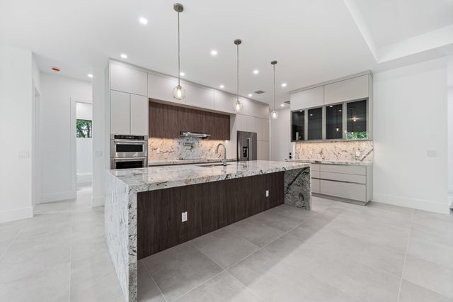 18651 49th Street, Loxahatchee, FL 33470