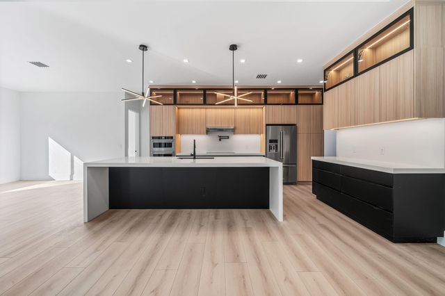 18651 49th Street, Loxahatchee, FL 33470