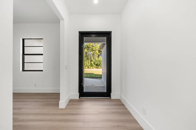 18651 49th Street, Loxahatchee, FL 33470