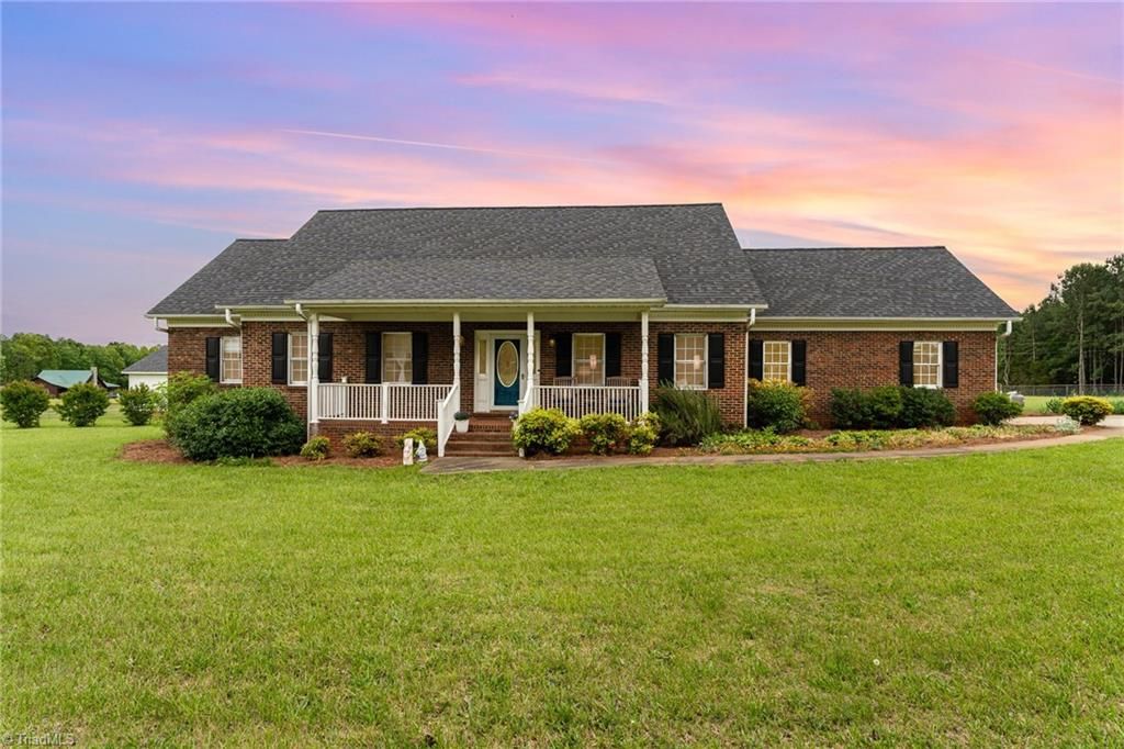5136 Liberty Grove Road, Liberty, NC 27298