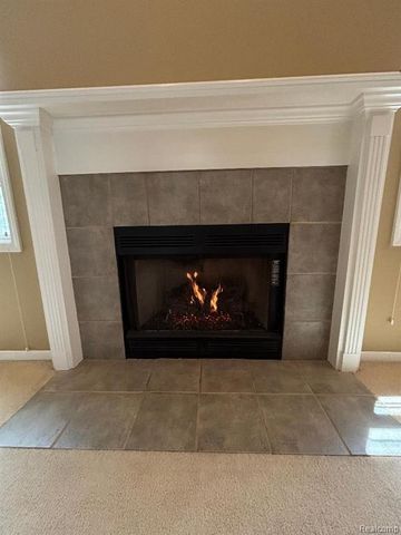 33329 Crooks Street, Rockwood, MI 48173