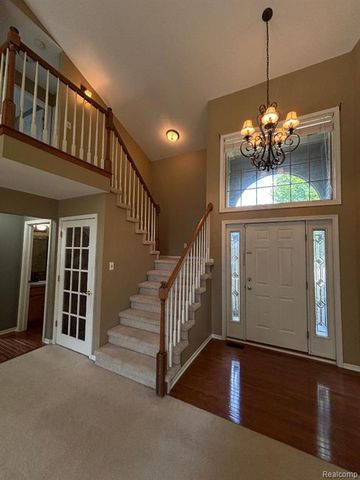 33329 Crooks Street, Rockwood, MI 48173