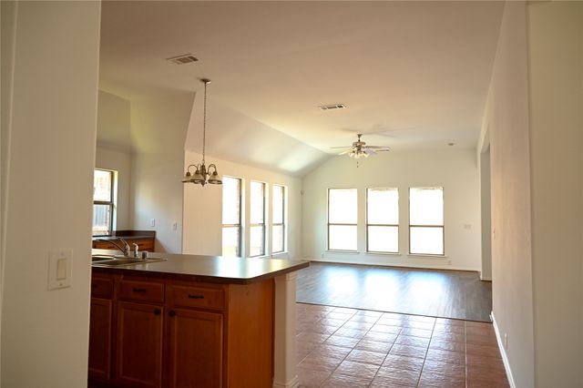 2204 Rockport Drive, Mckinney, TX 75071