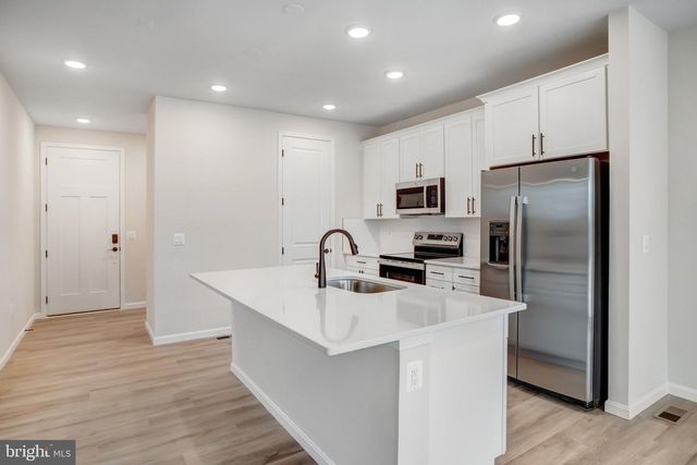 1074 WINTER PL, Bealeton, VA 22712