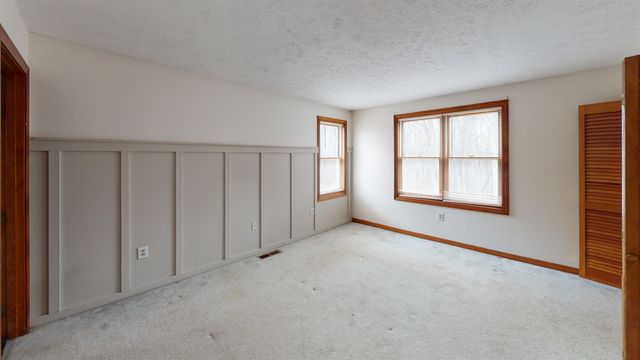 5B Mark Street, Hudson, NH 03051