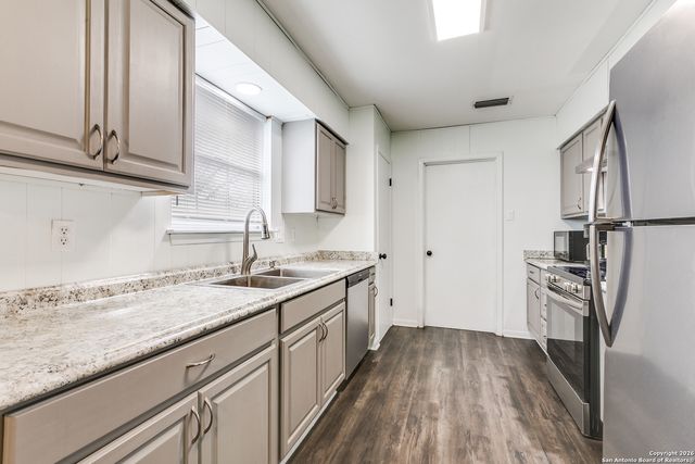 3610 Larkhill, San Antonio, TX 78228